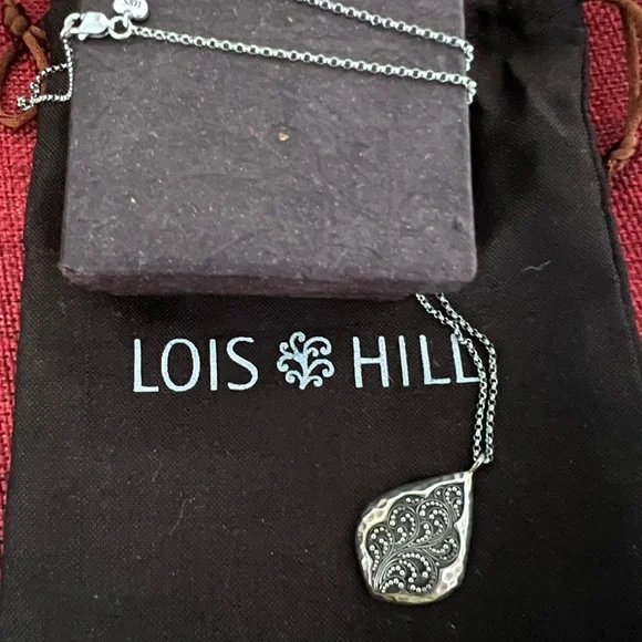 Lois Hill Pendant - Picture 4 of 6